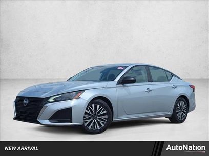 Used 2024 Nissan Altima 2.5 SV
