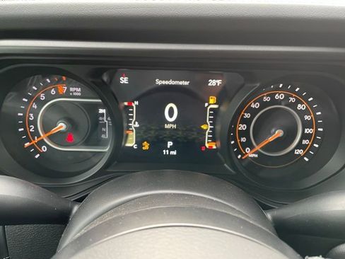 New 2026 Jeep Gladiator Mojave AWD/4WD image 18
