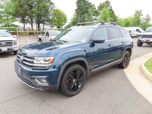 Used 2019 Volkswagen Atlas SEL Premium AWD/4WD image 3