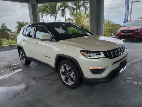 Certified 2018 Jeep Compass Limited w/ Navigation Group image 2