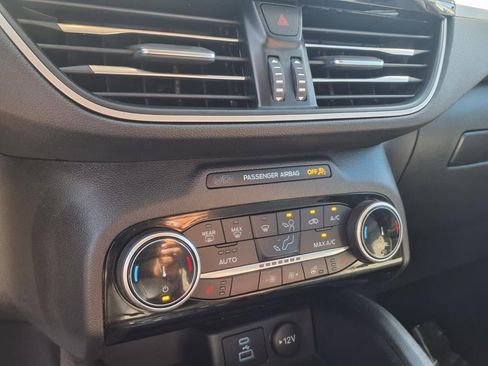 Used 2022 Ford Escape SE w/ Convenience Package image 8