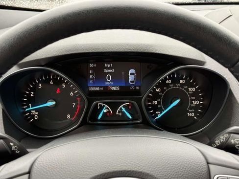 Used 2019 Ford Escape SEL AWD/4WD image 16