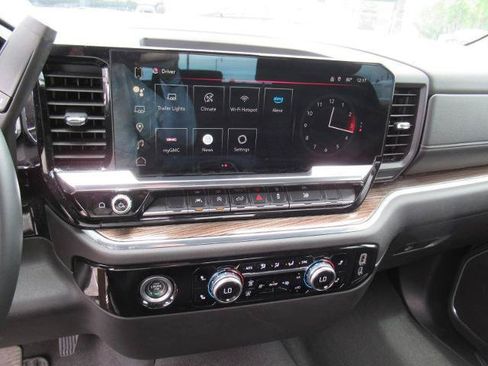 Used 2024 GMC Sierra 1500 Elevation AWD/4WD image 25