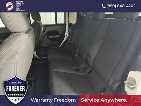 Used 2021 Jeep Gladiator Sport w/ Trailer Tow Package AWD/4WD image 26