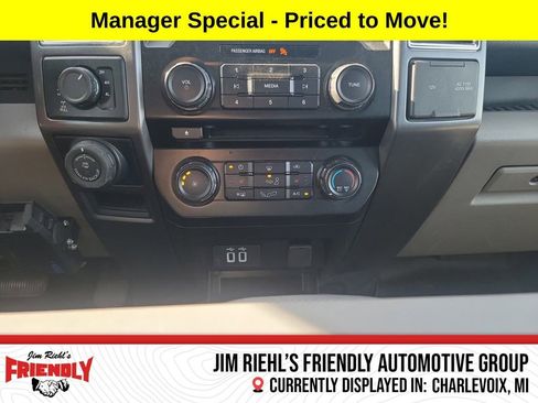 Used 2016 Ford F150 XLT w/ Equipment Group 302A Luxury image 14