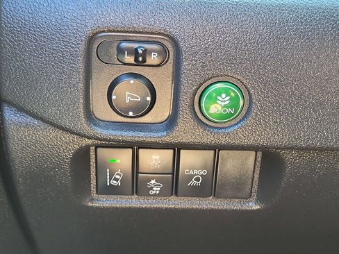 Used 2024 Honda Ridgeline Sport image 17