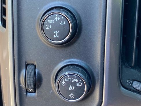 Used 2016 Chevrolet Silverado 1500 LT w/ All Star Edition AWD/4WD image 16