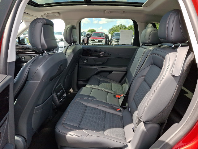 New 2026 Lincoln Nautilus Reserve w/ Jet Appearance Package AWD/4WD image 6