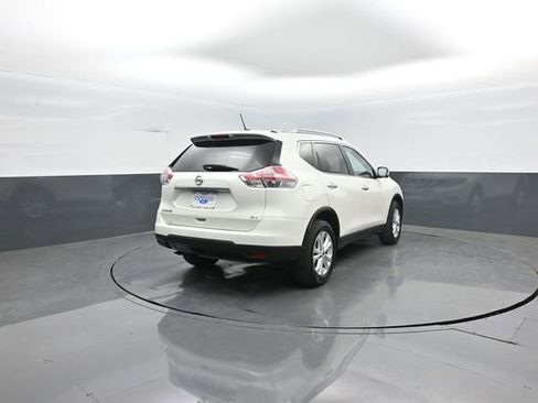 Used 2015 Nissan Rogue SV w/ SV Premium Package image 7