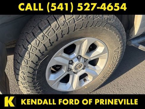Used 2016 Toyota 4Runner SR5 Premium AWD/4WD image 11