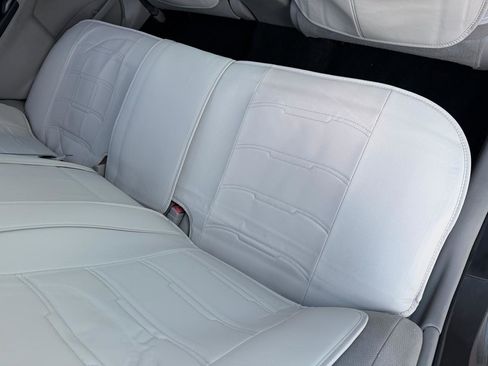 Used 2012 Toyota Camry LE image 48