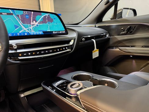 New 2026 Cadillac Lyriq Sport AWD/4WD image 30