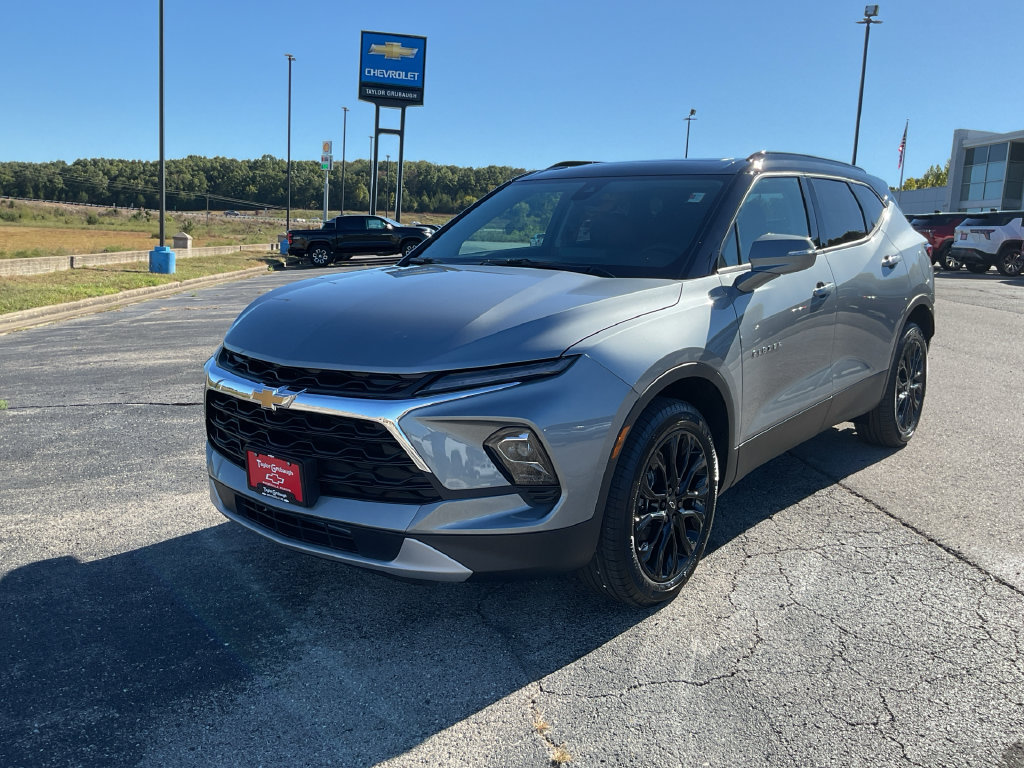 New 2026 Chevrolet Blazer LT w/ Sound & Technology Package FWD image 4