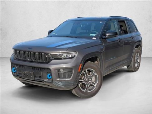 Used 2022 Jeep Grand Cherokee Trailhawk w/ Advanced Protech Group II image 1