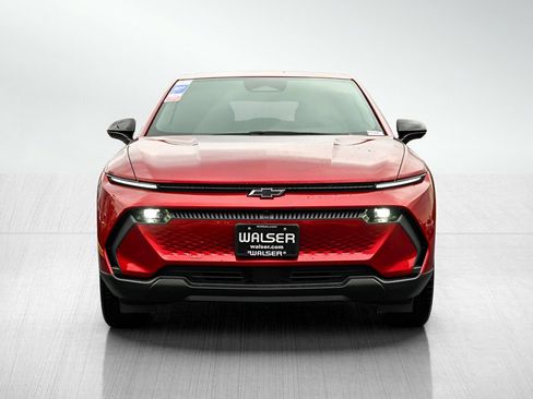 New 2026 Chevrolet Equinox EV LT image 2