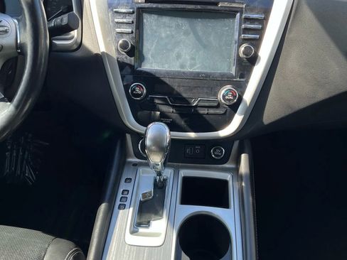 Used 2018 Nissan Murano SL w/ Midnight Edition Package image 11