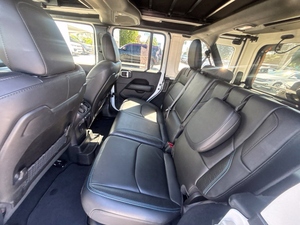 Used 2024 Jeep Wrangler High Altitude AWD/4WD image 13