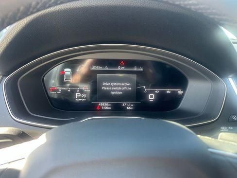 Used 2023 Audi Q5 2.0T Prestige w/ Prestige Package image 14