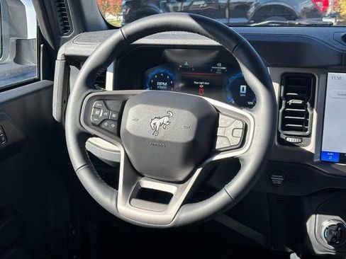 New 2025 Ford Bronco Outer Banks w/ Sasquatch Package image 7