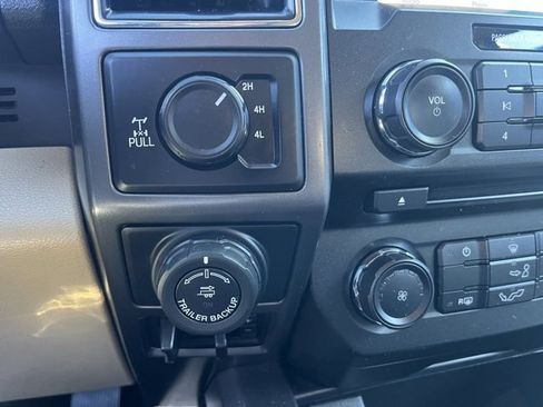 Used 2018 Ford F150 XLT w/ Max Trailer Tow Package image 17