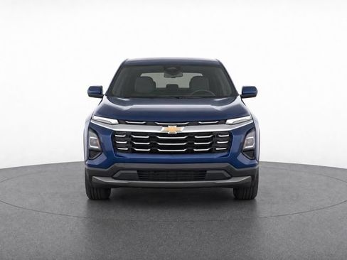 Used 2025 Chevrolet Equinox LT FWD image 2