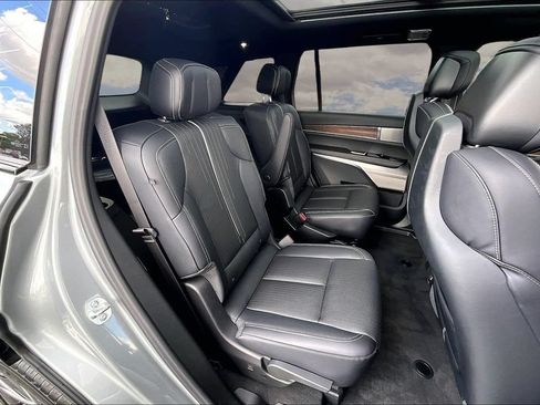 Certified 2026 Cadillac Vistiq Sport w/ LPO, Floor Liner Package AWD/4WD image 25