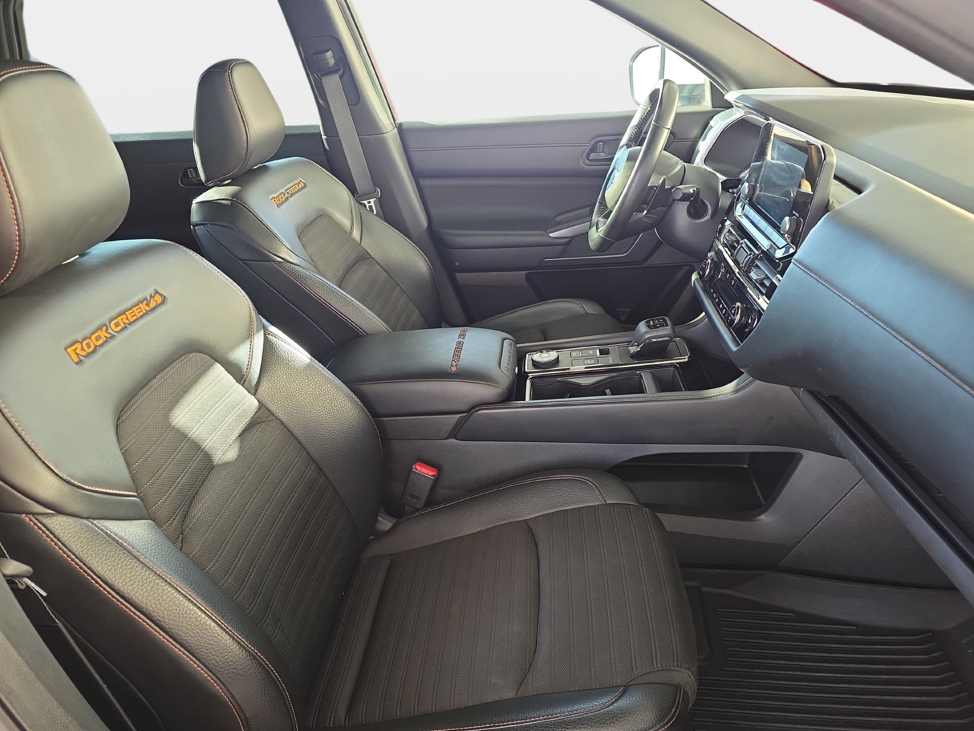 Used 2025 Nissan Pathfinder Rock Creek AWD/4WD image 10