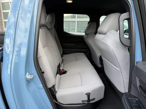 Used 2026 Toyota Tacoma SR5 AWD/4WD image 38