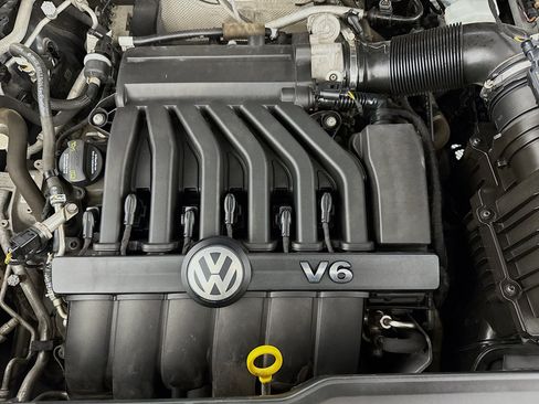 Used 2018 Volkswagen Atlas SE FWD image 37