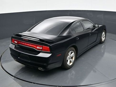 Used 2012 Dodge Charger SE RWD image 15