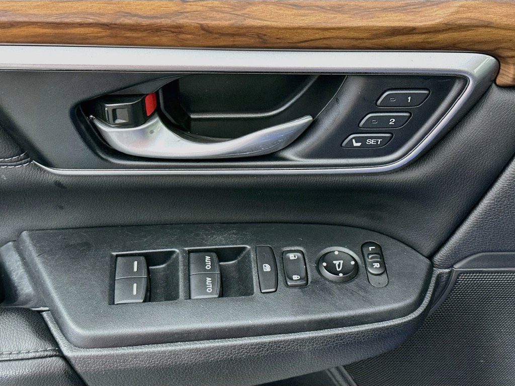 Used 2022 Honda CR-V Touring image 19