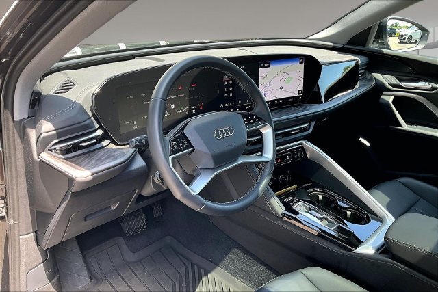 Used 2025 Audi Q5 Premium w/ Convenience Package AWD/4WD image 17