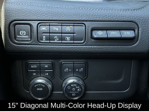 Used 2024 GMC Yukon Denali image 27