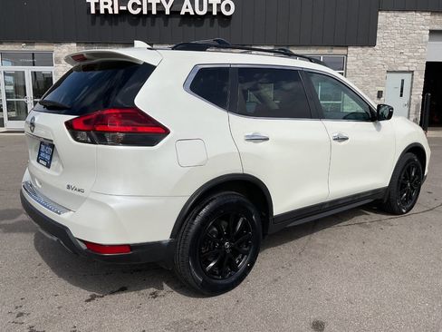 Used 2017 Nissan Rogue SV w/ Midnight Edition Package AWD/4WD image 7