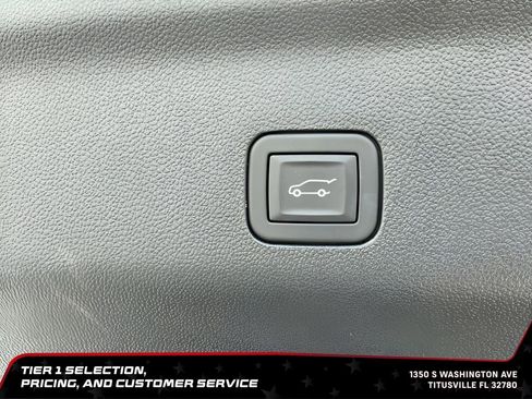 Used 2025 Chevrolet Tahoe LT AWD/4WD image 19