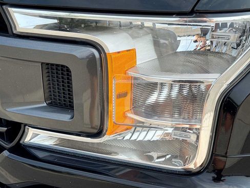 Used 2018 Ford F150 XLT w/ Equipment Group 302A Luxury AWD/4WD image 10