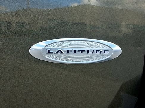 Used 2016 Jeep Compass Latitude AWD/4WD image 30