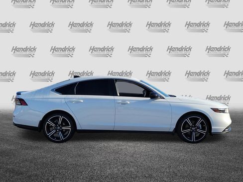 Used 2024 Honda Accord Sport image 8