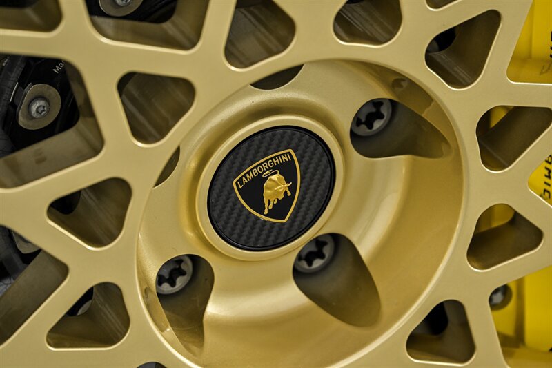 Used 2024 Lamborghini Revuelto AWD/4WD image 49