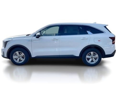 New 2026 Kia Sorento LX FWD image 4