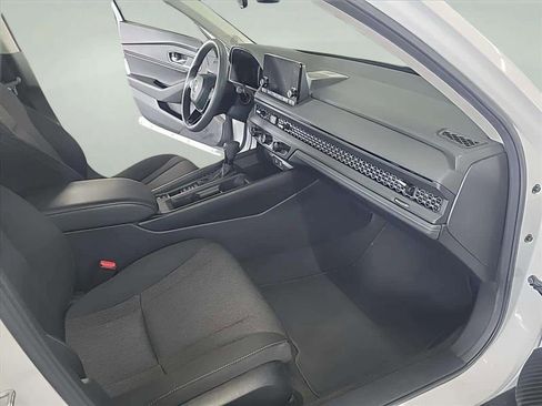 Used 2024 Honda Accord EX image 26