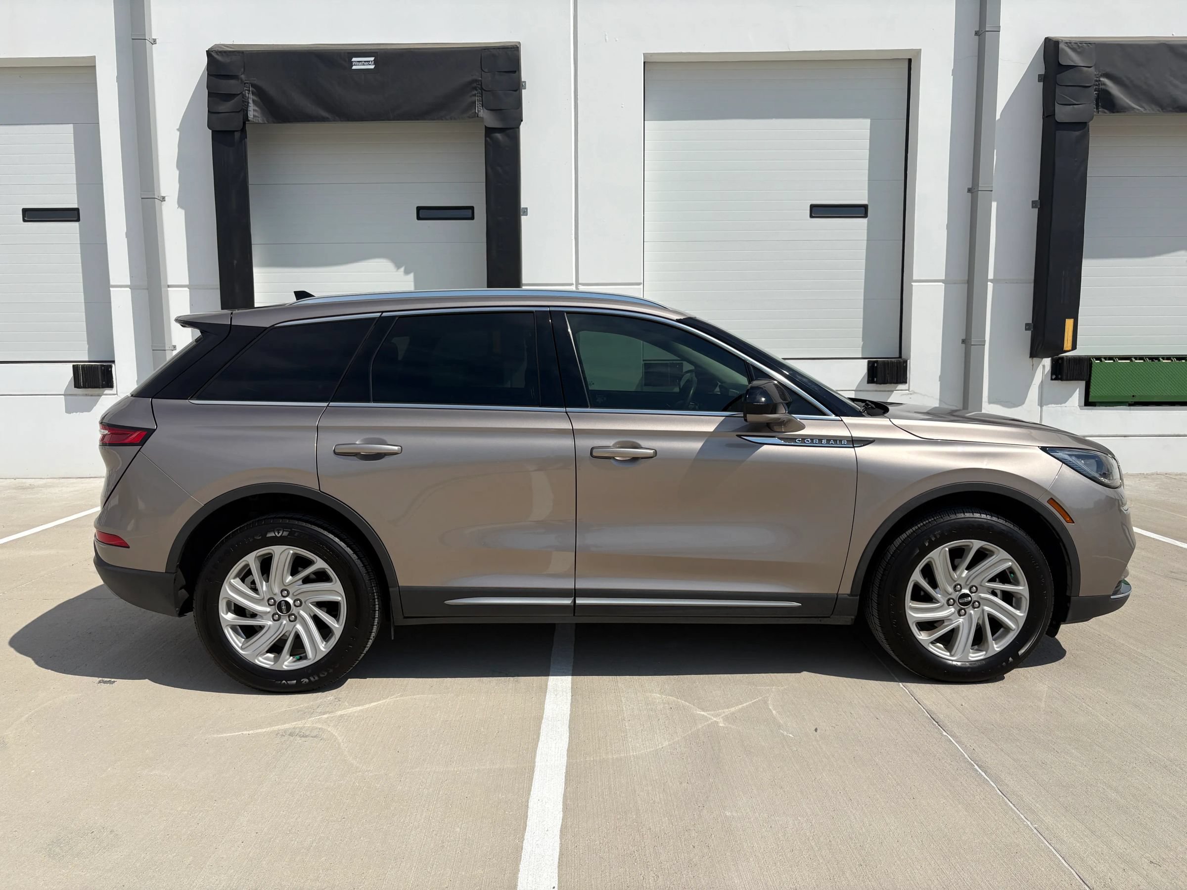 Used 2020 Lincoln Corsair FWD image 3