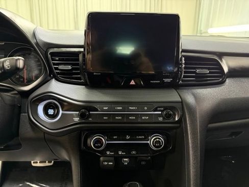 Used 2022 Hyundai Veloster N FWD image 12