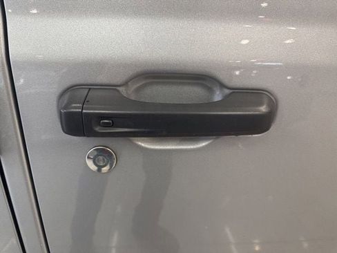 Used 2021 Jeep Wrangler Unlimited Rubicon image 21