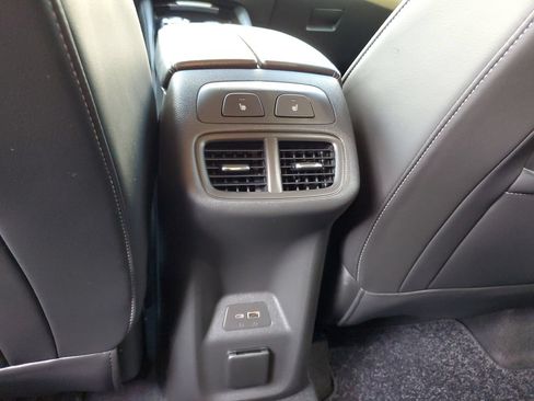 Used 2024 Buick Envision Avenir AWD/4WD image 15