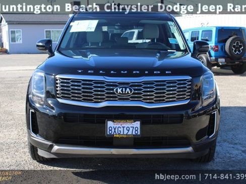 Used 2021 Kia Telluride EX image 2