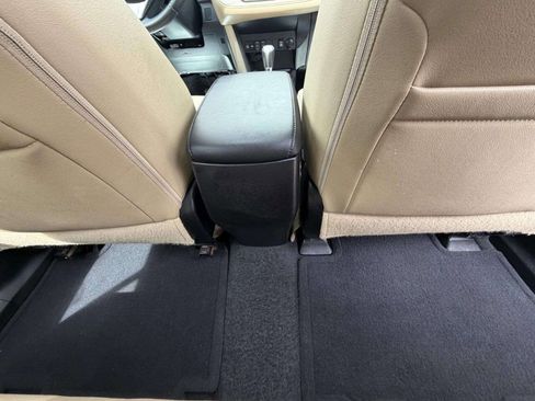 Used 2013 Toyota RAV4 Limited image 32