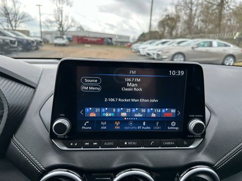 Used 2024 Nissan Sentra SV image 11