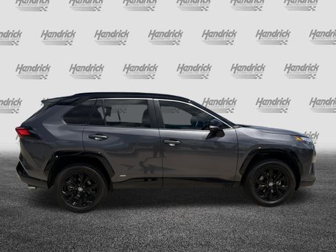 Used 2022 Toyota RAV4 XSE AWD/4WD image 11