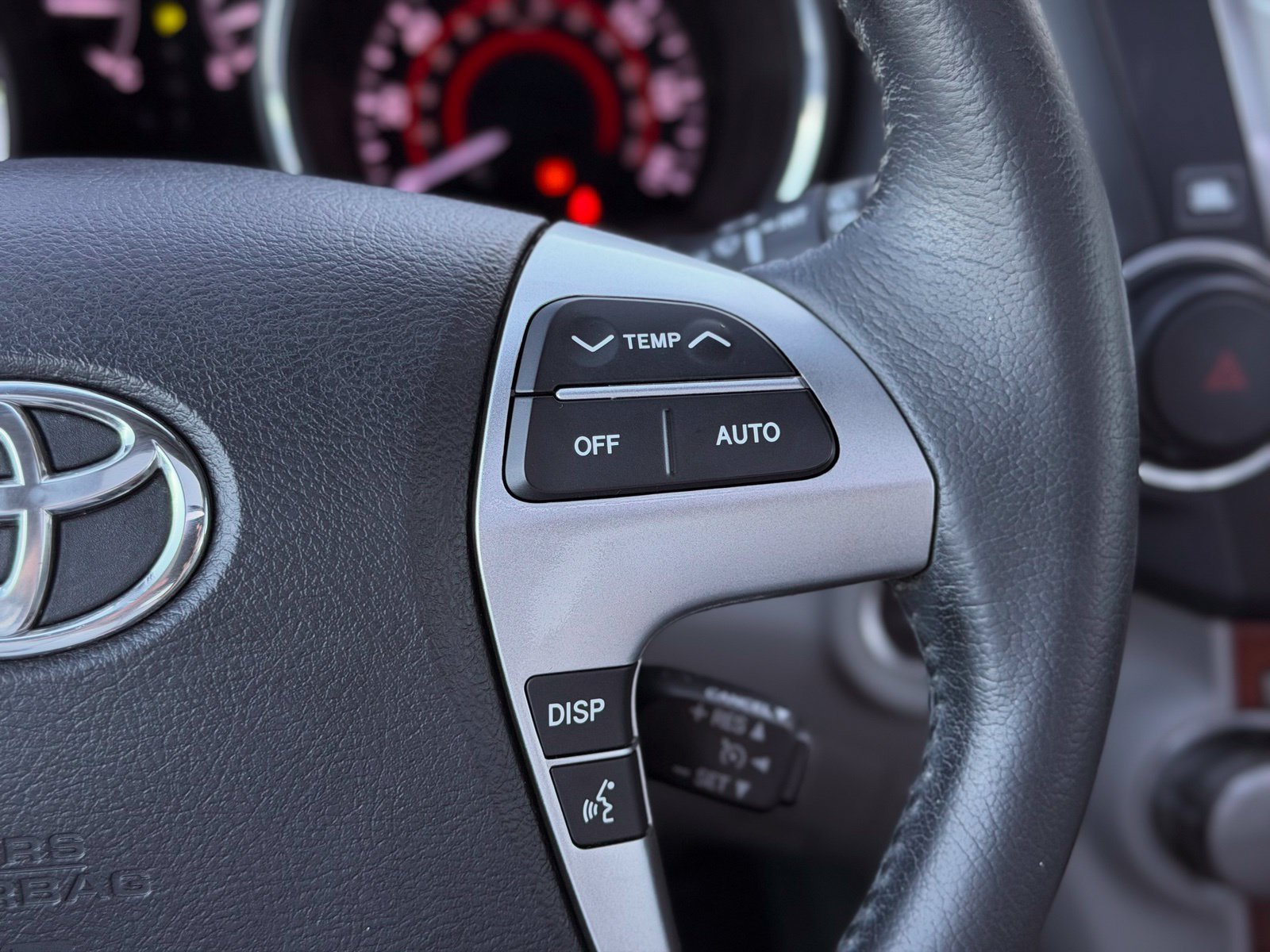Used 2013 Toyota Highlander Limited AWD/4WD image 35